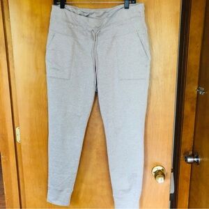 🛍️ Old Navy tan Jogger Pants